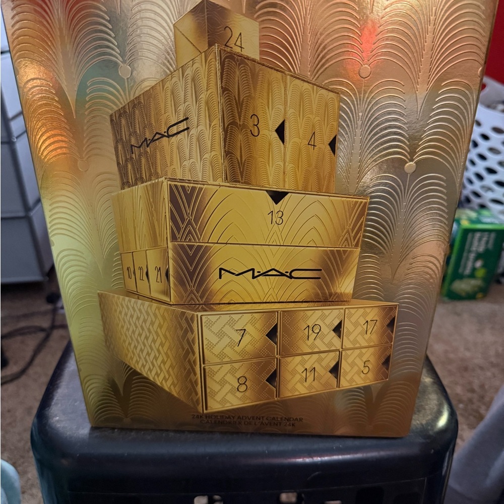 MAC Gold Advent Calendar